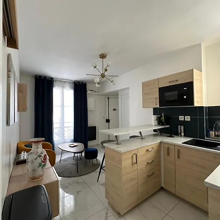 Apartment Ourcq, 19 - La Villette, Buttes Chaumont Paris