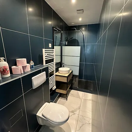 Ourcq, 19 - La Villette, Buttes Chaumont Apartment Paris